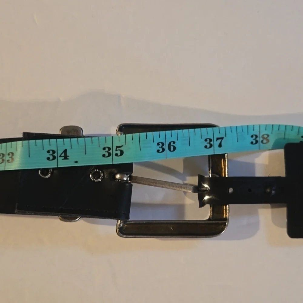Denim Republic Mens Black Belt Silvertone belt tip and buckle Sz.M/L